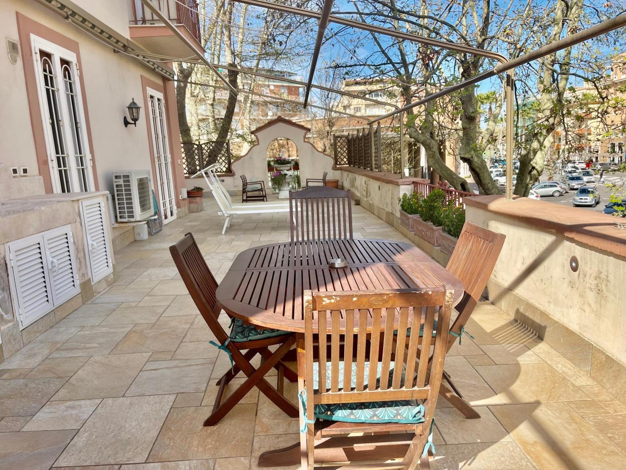 La Tua Casa Nel Centro Di Ostia Βίλα Εξωτερικό φωτογραφία